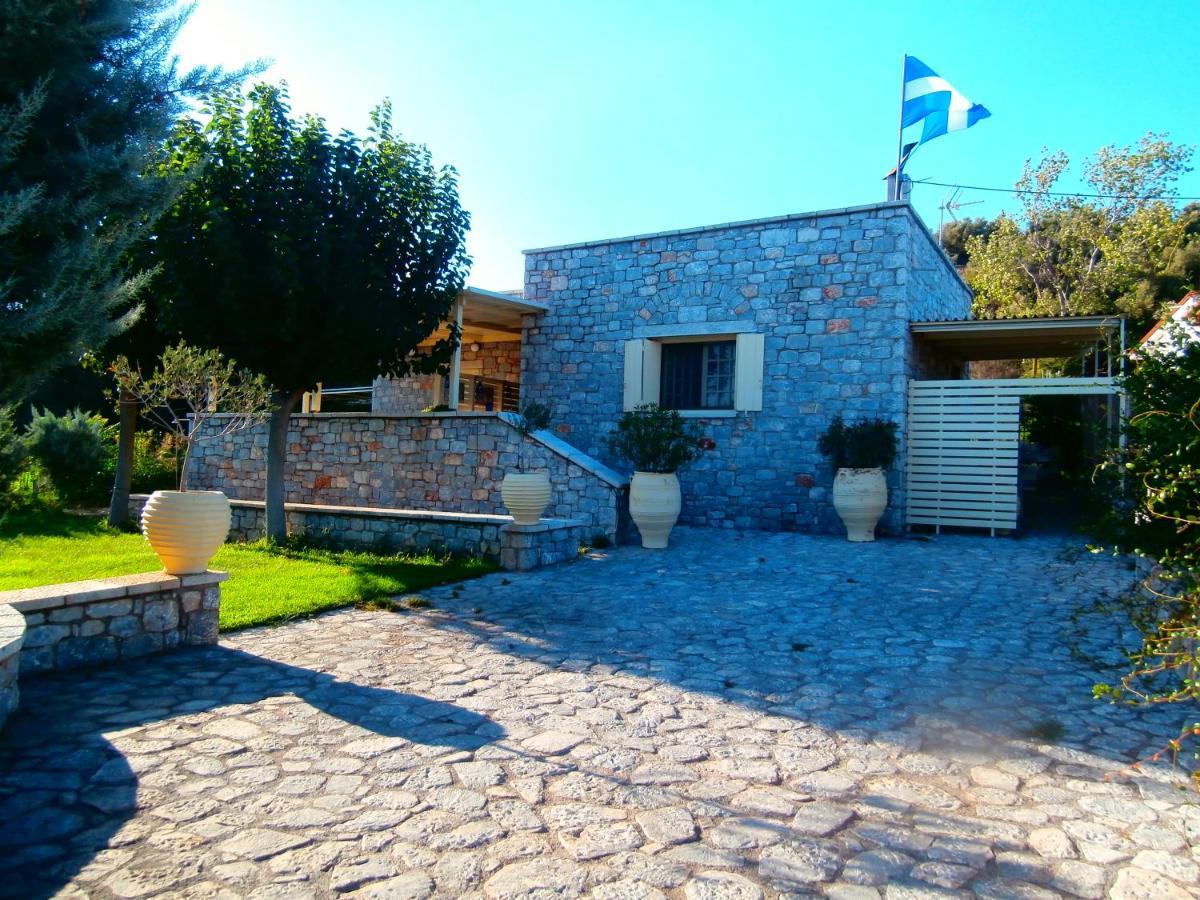 Villa Tzortzakos By Holiday Homes Mavrovoúnion Exterior foto